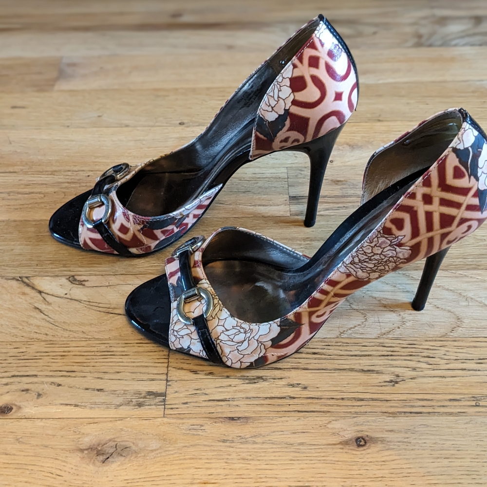 Carlos Santana Burgundy Patterned Peep-Toe Heels with Black Accents